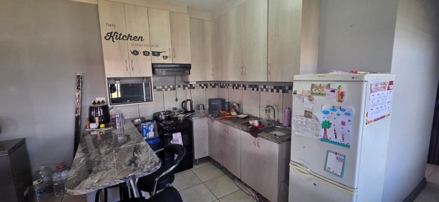 2 Bedroom Property for Sale in De Beers Northern Cape